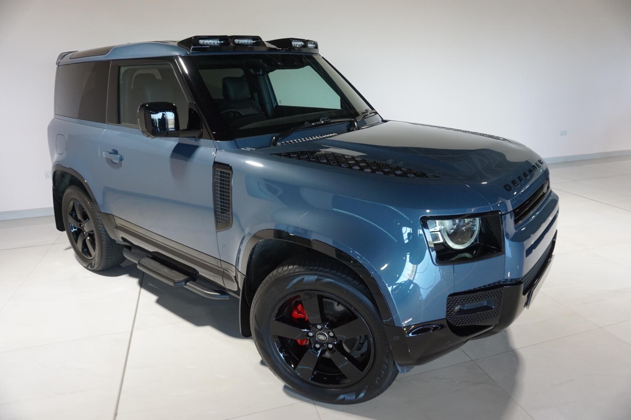 Land Rover Defender 90 3.0 D250 MHEV X-Dynamic HSE SUV 3dr Diesel Auto 4WD Euro 6 (s/s) (250 ps)